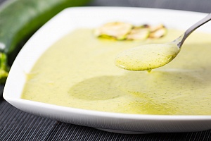 Рецепт-дня: сырный крем-суп из Цукини
