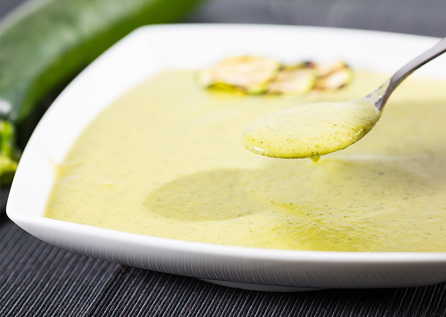 Рецепт-дня: сырный крем-суп из Цукини